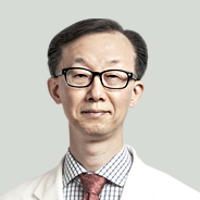 Dr. Kang Yi-seok